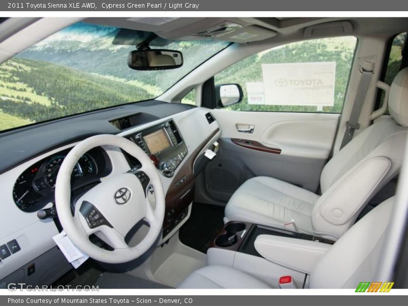 Cypress Green Pearl / Light Gray 2011 Toyota Sienna XLE AWD