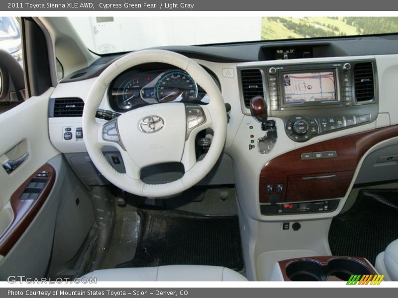 Cypress Green Pearl / Light Gray 2011 Toyota Sienna XLE AWD