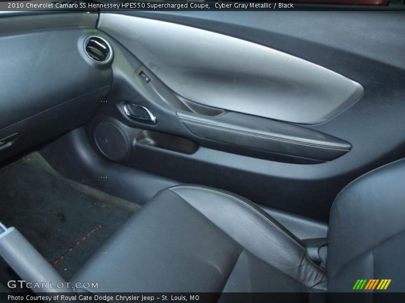 Door Panel of 2010 Camaro SS Hennessey HPE550 Supercharged Coupe