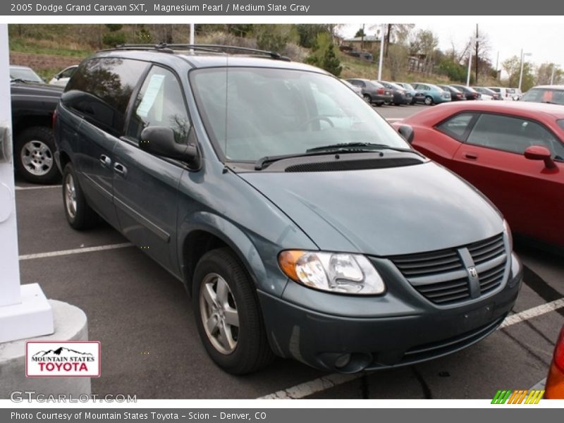 Magnesium Pearl / Medium Slate Gray 2005 Dodge Grand Caravan SXT