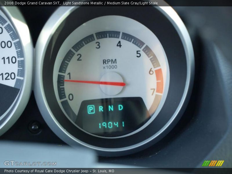 Light Sandstone Metallic / Medium Slate Gray/Light Shale 2008 Dodge Grand Caravan SXT