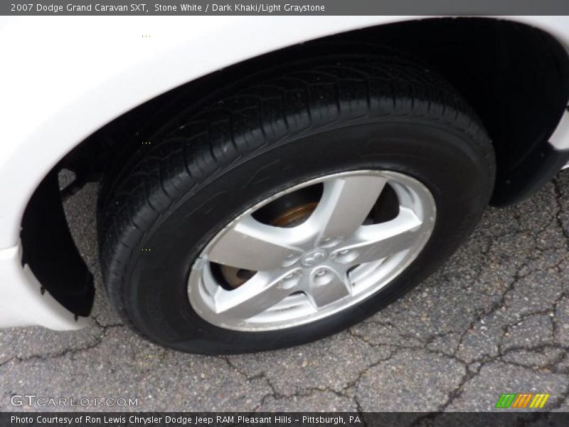 Stone White / Dark Khaki/Light Graystone 2007 Dodge Grand Caravan SXT