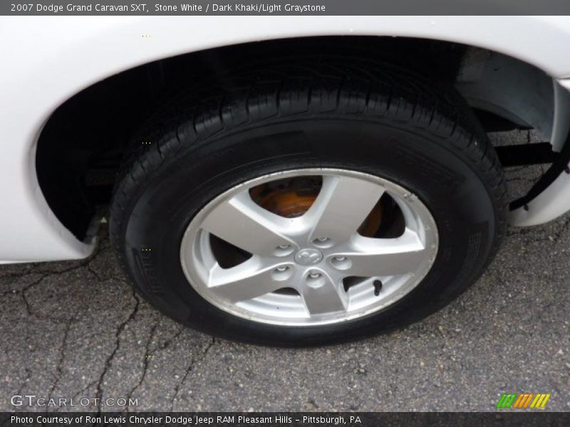 Stone White / Dark Khaki/Light Graystone 2007 Dodge Grand Caravan SXT