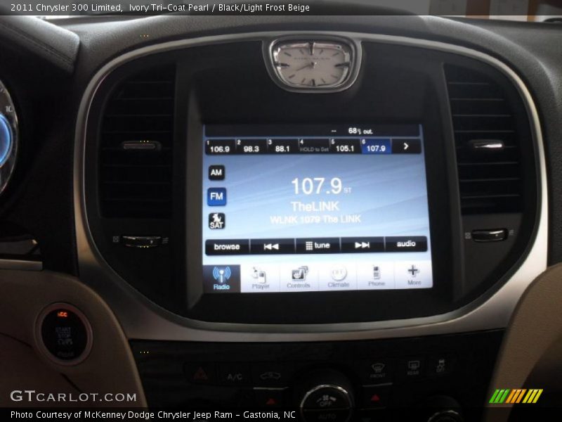 Ivory Tri-Coat Pearl / Black/Light Frost Beige 2011 Chrysler 300 Limited