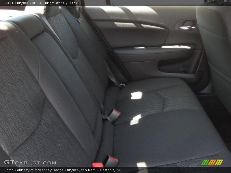 Bright White / Black 2011 Chrysler 200 LX
