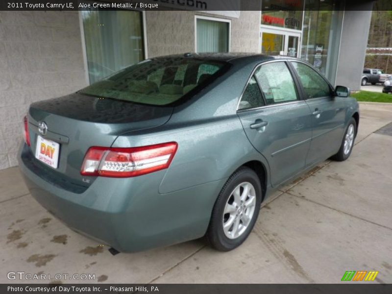 Aloe Green Metallic / Bisque 2011 Toyota Camry LE