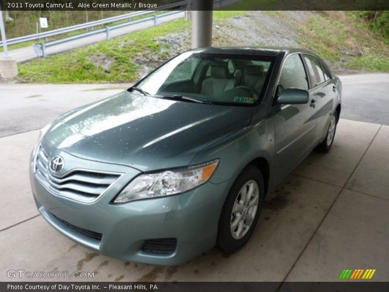 Aloe Green Metallic / Bisque 2011 Toyota Camry LE
