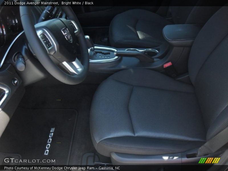 Bright White / Black 2011 Dodge Avenger Mainstreet