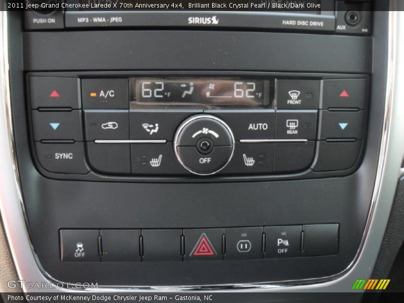 Controls of 2011 Grand Cherokee Laredo X 70th Anniversary 4x4