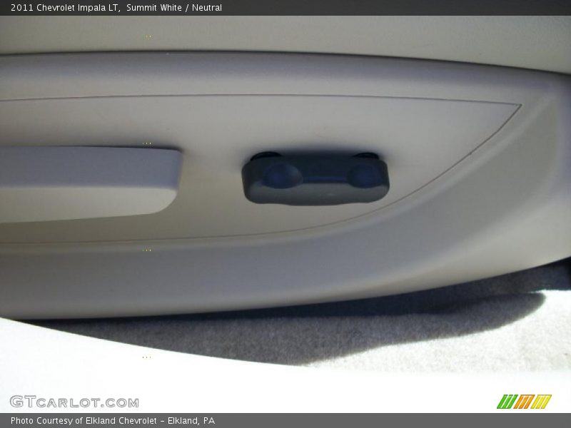 Summit White / Neutral 2011 Chevrolet Impala LT