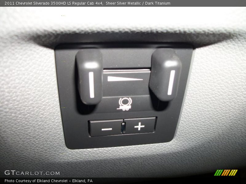 Sheer Silver Metallic / Dark Titanium 2011 Chevrolet Silverado 3500HD LS Regular Cab 4x4