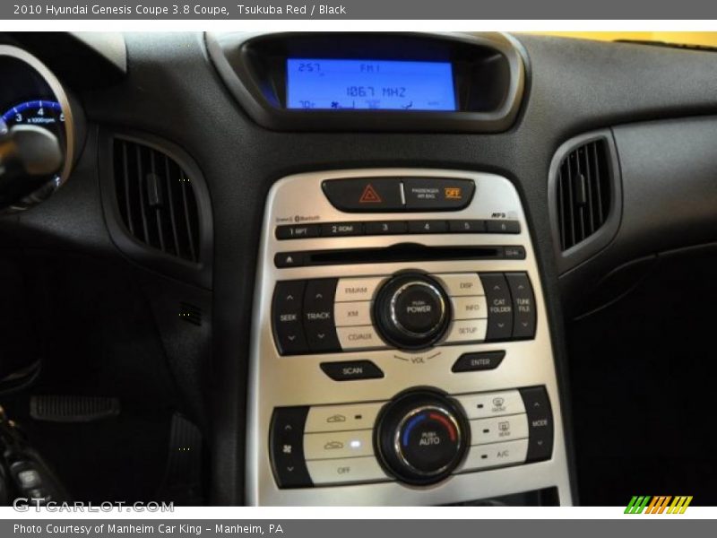 Controls of 2010 Genesis Coupe 3.8 Coupe