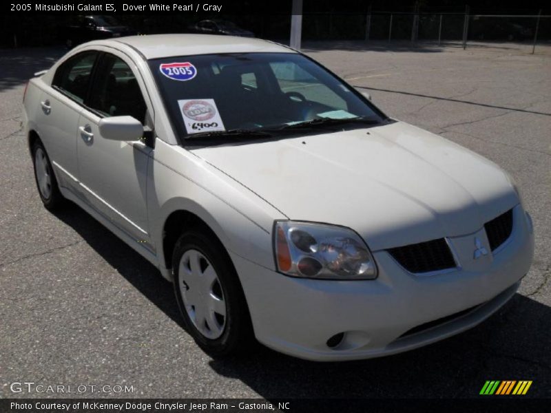 Dover White Pearl / Gray 2005 Mitsubishi Galant ES