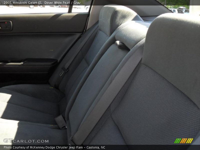 Dover White Pearl / Gray 2005 Mitsubishi Galant ES