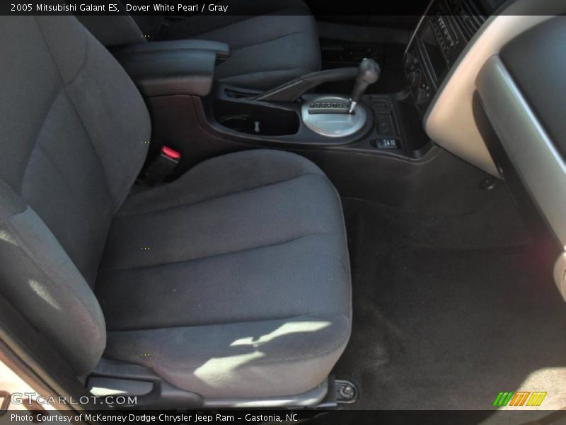 Dover White Pearl / Gray 2005 Mitsubishi Galant ES