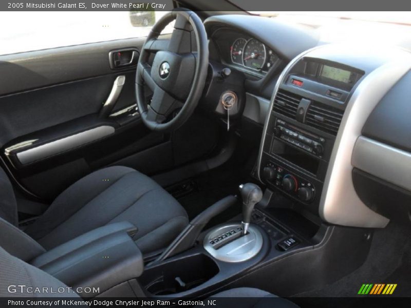 Dover White Pearl / Gray 2005 Mitsubishi Galant ES