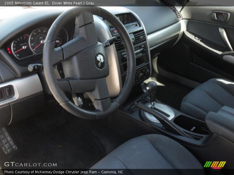 Dover White Pearl / Gray 2005 Mitsubishi Galant ES