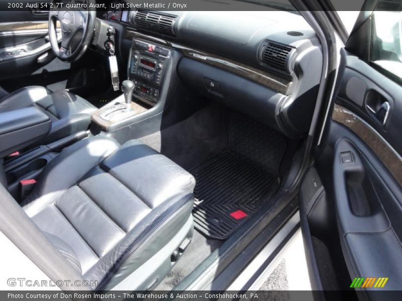 Light Silver Metallic / Onyx 2002 Audi S4 2.7T quattro Avant