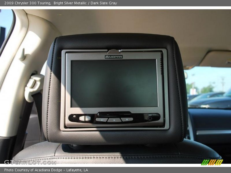 Bright Silver Metallic / Dark Slate Gray 2009 Chrysler 300 Touring