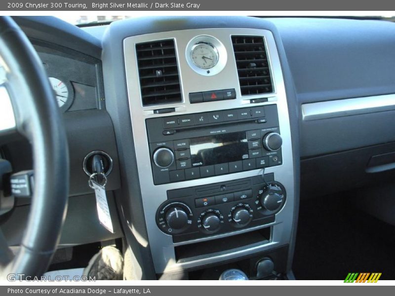 Bright Silver Metallic / Dark Slate Gray 2009 Chrysler 300 Touring