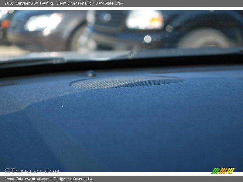 Bright Silver Metallic / Dark Slate Gray 2009 Chrysler 300 Touring