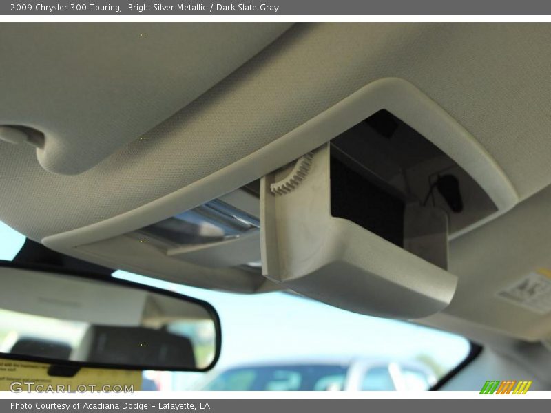 Bright Silver Metallic / Dark Slate Gray 2009 Chrysler 300 Touring