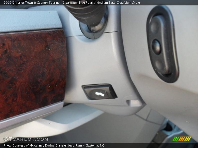 Clearwater Blue Pearl / Medium Slate Gray/Light Shale 2010 Chrysler Town & Country Touring