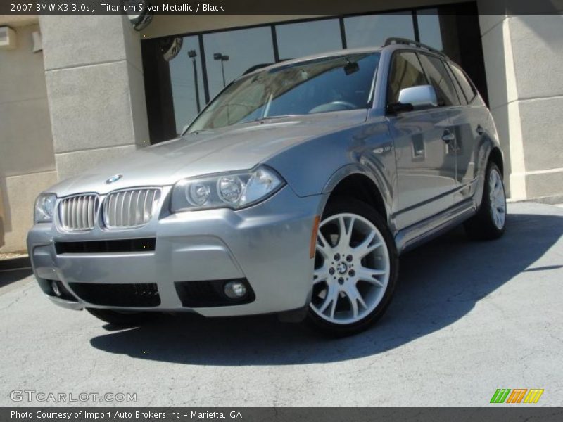 Front 3/4 View of 2007 X3 3.0si