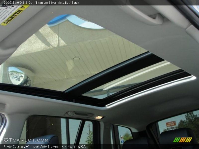 Sunroof of 2007 X3 3.0si