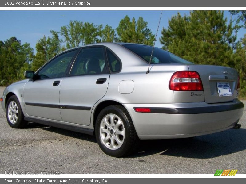 Silver Metallic / Graphite 2002 Volvo S40 1.9T