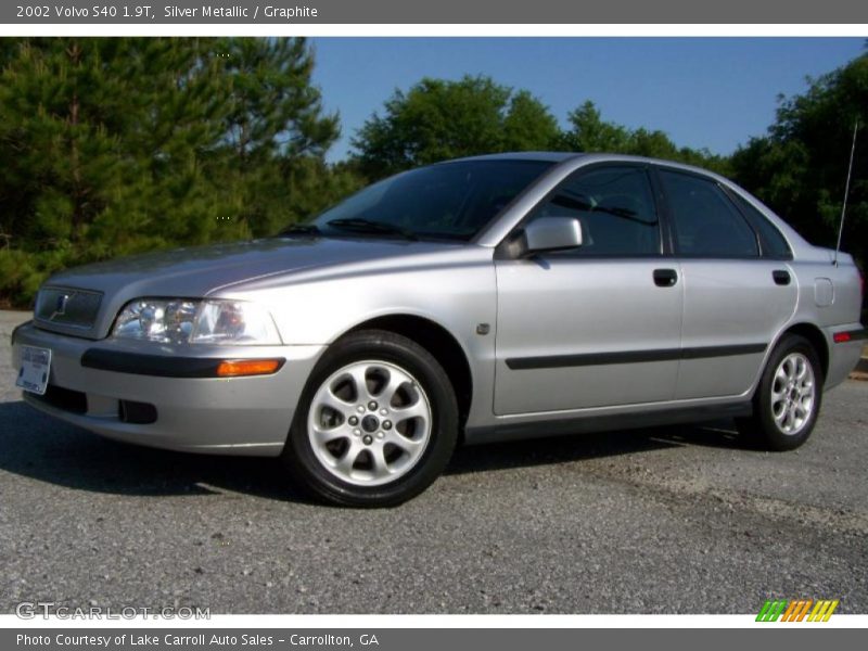 Silver Metallic / Graphite 2002 Volvo S40 1.9T