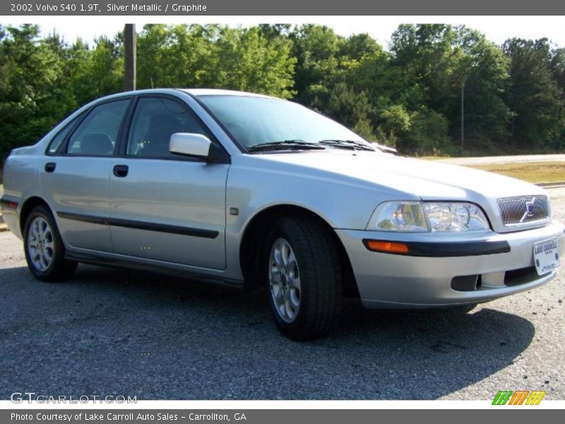 Silver Metallic / Graphite 2002 Volvo S40 1.9T