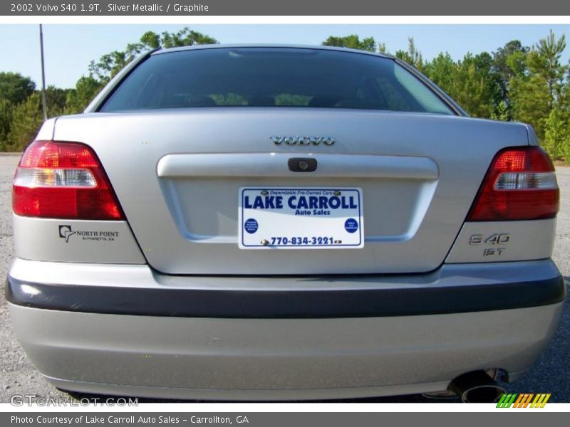 Silver Metallic / Graphite 2002 Volvo S40 1.9T