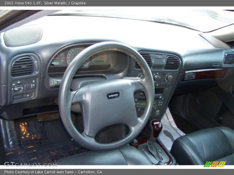 Silver Metallic / Graphite 2002 Volvo S40 1.9T