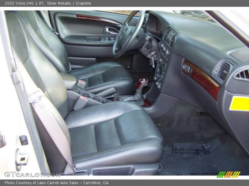 Silver Metallic / Graphite 2002 Volvo S40 1.9T