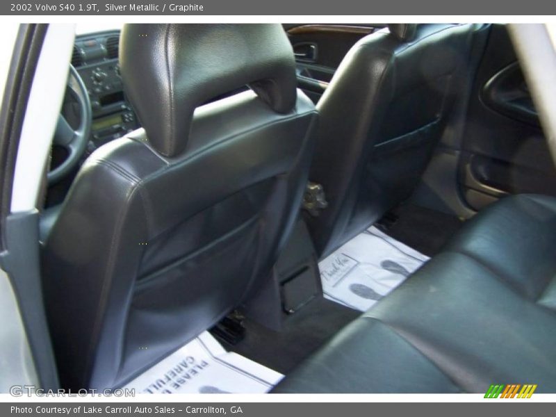 Silver Metallic / Graphite 2002 Volvo S40 1.9T