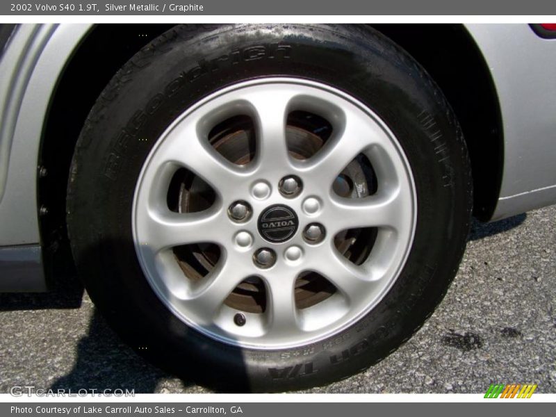 Silver Metallic / Graphite 2002 Volvo S40 1.9T