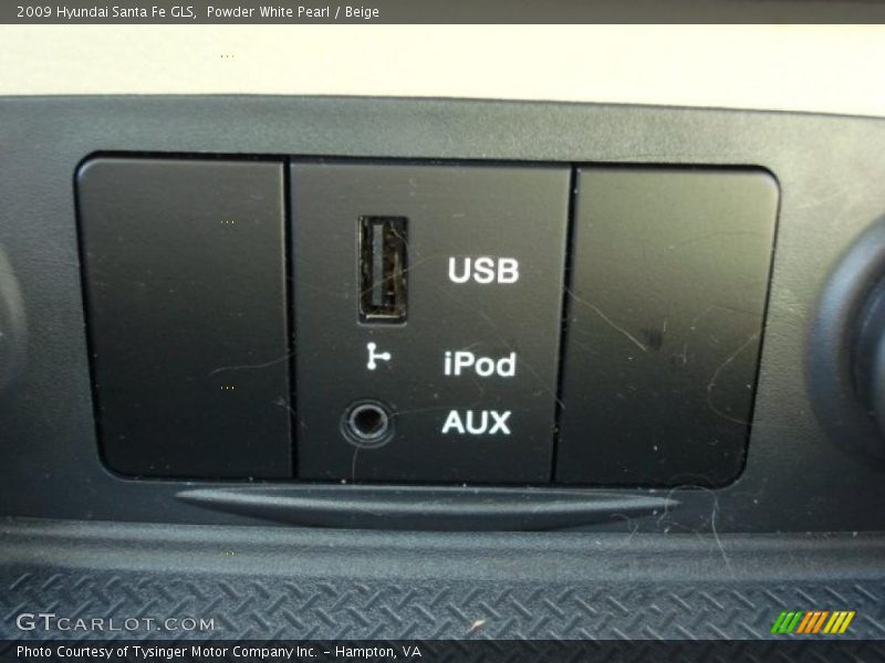 Powder White Pearl / Beige 2009 Hyundai Santa Fe GLS