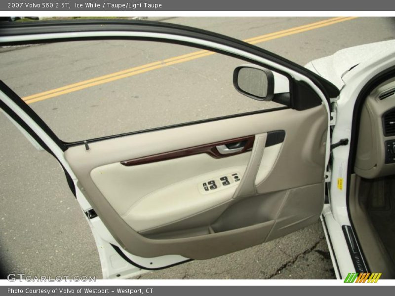 Ice White / Taupe/Light Taupe 2007 Volvo S60 2.5T