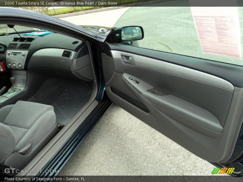 Door Panel of 2006 Solara SE Coupe