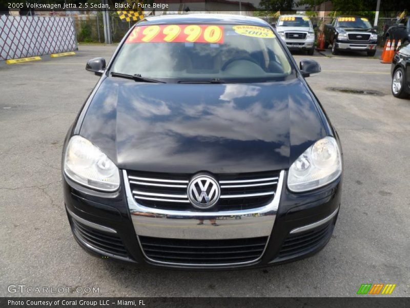 Black / Pure Beige 2005 Volkswagen Jetta 2.5 Sedan