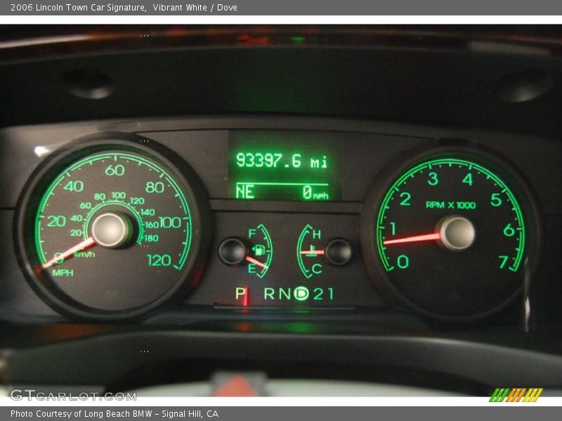  2006 Town Car Signature Signature Gauges