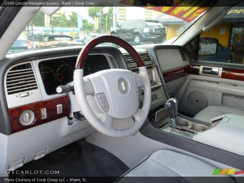 Black / Dove Grey 2006 Lincoln Navigator Luxury