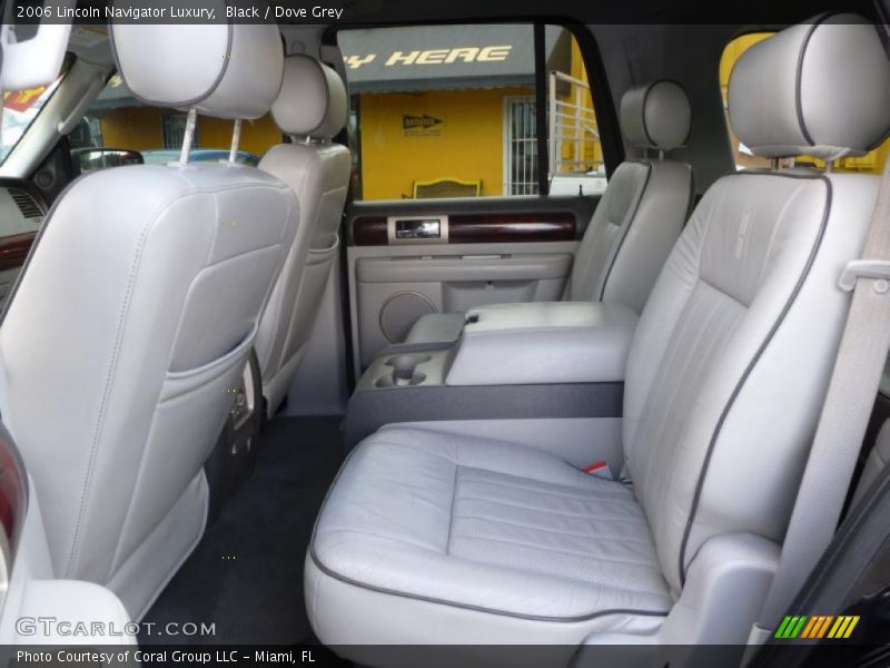 Black / Dove Grey 2006 Lincoln Navigator Luxury
