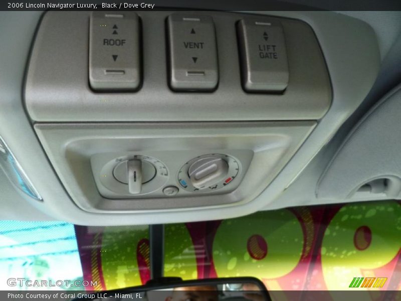 Black / Dove Grey 2006 Lincoln Navigator Luxury
