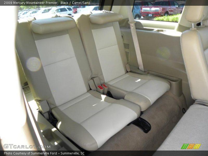  2009 Mountaineer Premier Camel/Sand Interior