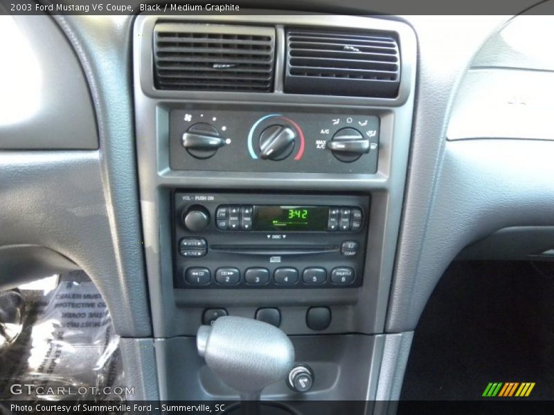 Black / Medium Graphite 2003 Ford Mustang V6 Coupe