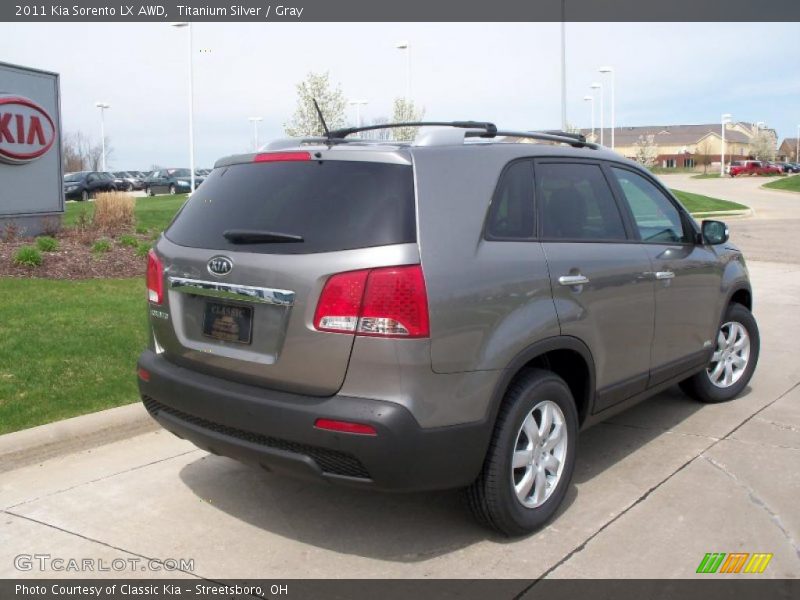 Titanium Silver / Gray 2011 Kia Sorento LX AWD