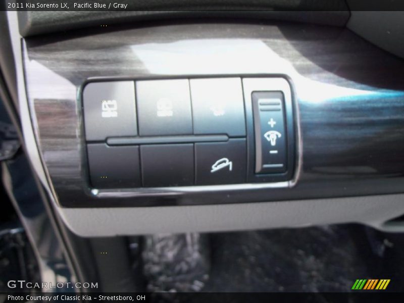 Pacific Blue / Gray 2011 Kia Sorento LX