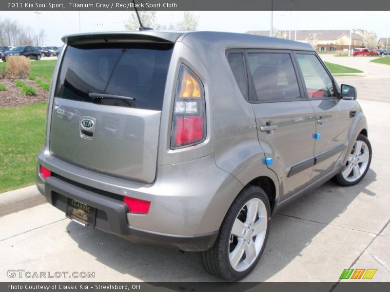 Titanium Gray / Red/Black Sport Cloth 2011 Kia Soul Sport